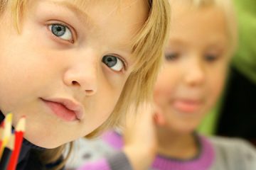 Photo représentant des enfants à l'école